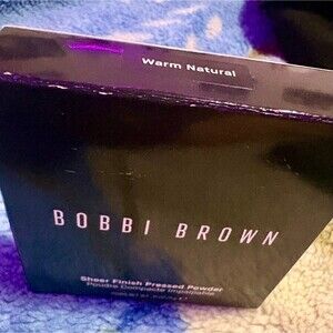 Bobbi Brown Sheer Finish Pressed Powder ** Warm Natural**